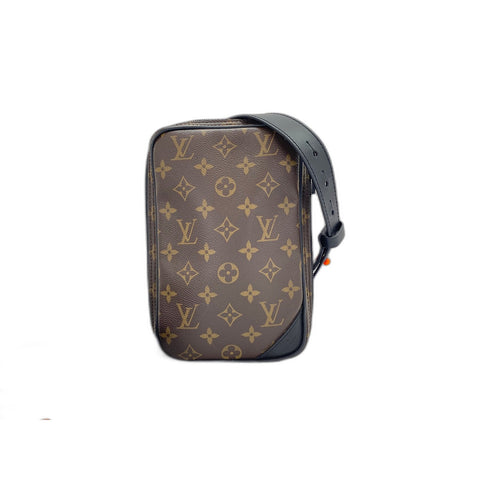 LOUIS VUITTON Solar Powered Ray Shoulder Bag Brown WS33810