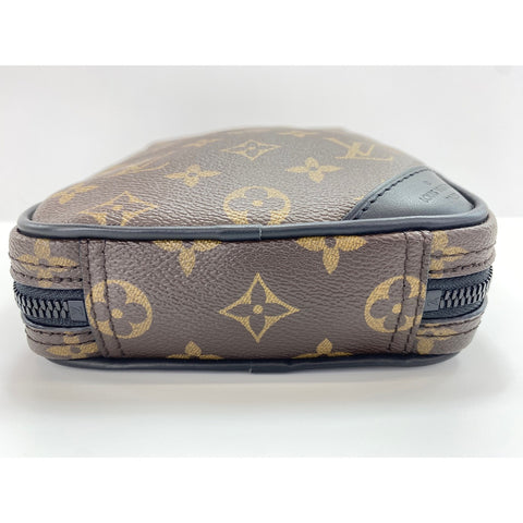 LOUIS VUITTON Solar Powered Ray Shoulder Bag Brown WS33810