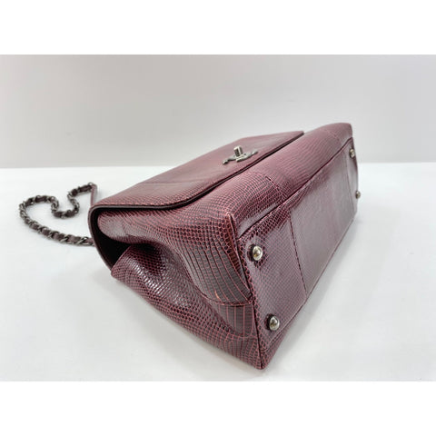 CHANEL 28 Shoulder Bag wine-red WS33854