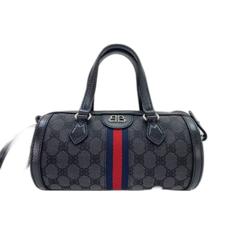 GUCCI The Hacker Project Shoulder Bag black WS33869