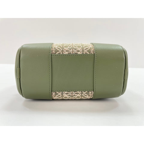 LOEWE Amazona 16 Shoulder Bag green WS33876