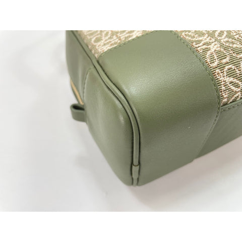 LOEWE Amazona 16 Shoulder Bag green WS33876