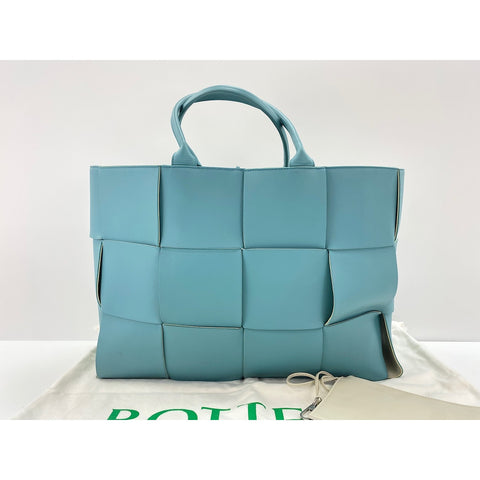 BOTTEGAVENETA MAXI INTRECCIATO Tote Bag blue WS33883