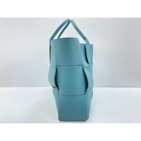 BOTTEGAVENETA MAXI INTRECCIATO Tote Bag blue WS33883