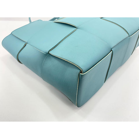 BOTTEGAVENETA MAXI INTRECCIATO Tote Bag blue WS33883