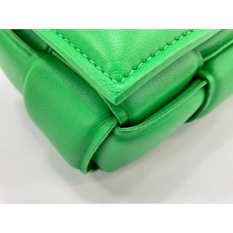 BOTTEGAVENETA cassette Shoulder Bag green WS33910