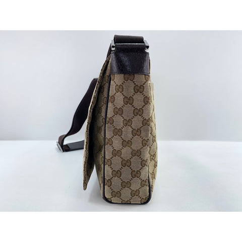 GUCCI Umhängetasche Braun WS33930