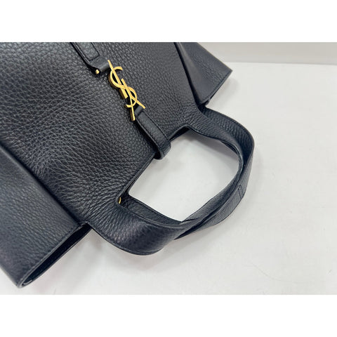 SAINT LAURENT PARIS Le Sancassette Baby Bear Handbag black WS33950
