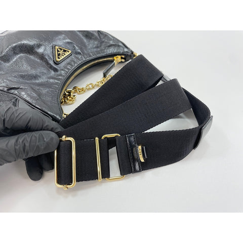 PRADA Re-edition 2005 Shoulder Bag black WS33974