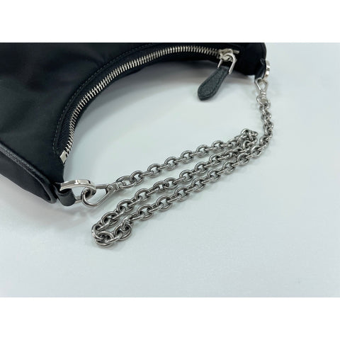 PRADA Re-edition Shoulder Bag black WS33996
