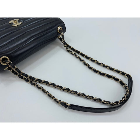 CHANEL Shoulder Bag black WS34010