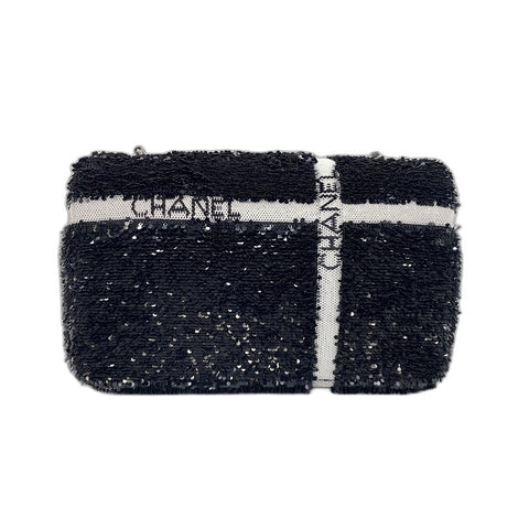 CHANEL Shoulder Bag black WS34011