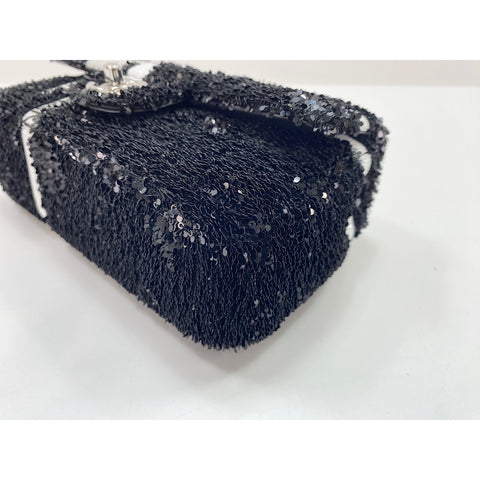 CHANEL Shoulder Bag black WS34011