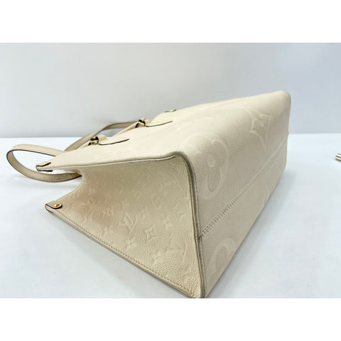 LOUIS VUITTON On the Go MM Tote Bag white WS34052