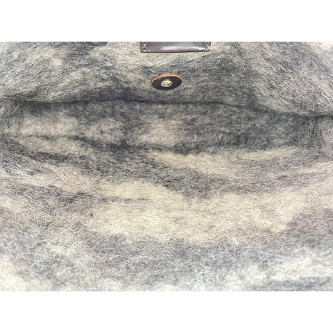 FENDI Mamma bucket Handbag gray WS34076