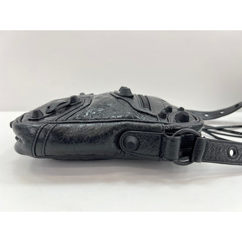 BALENCIAGA le cagoule Shoulder Bag black WS34078