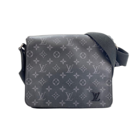 LOUIS VUITTON District Shoulder Bag black WS34111