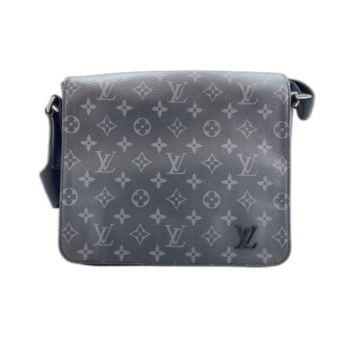 LOUIS VUITTON District Shoulder Bag black WS34111