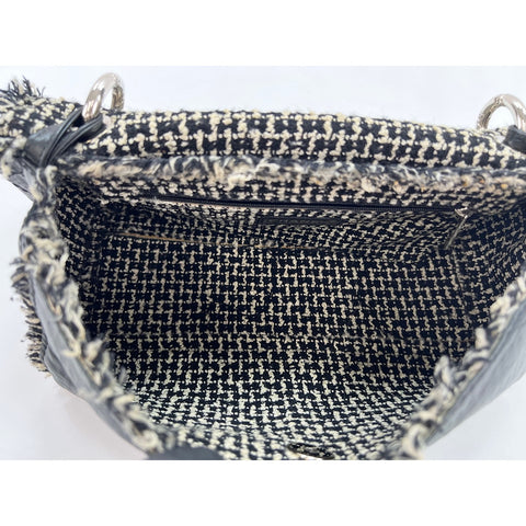CHANEL Shoulder Bag black WS34127
