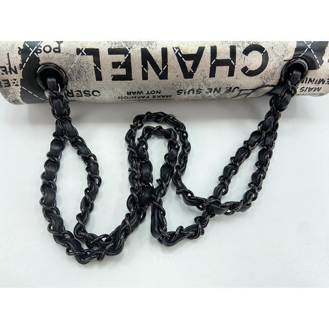 CHANEL Zeitungs-Umhängetasche schwarz WS34128