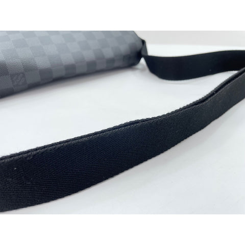 LOUIS VUITTON District Shoulder Bag black WS34132