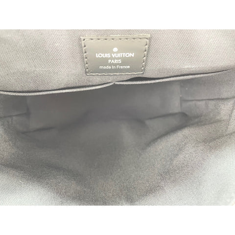 LOUIS VUITTON District Shoulder Bag black WS34132