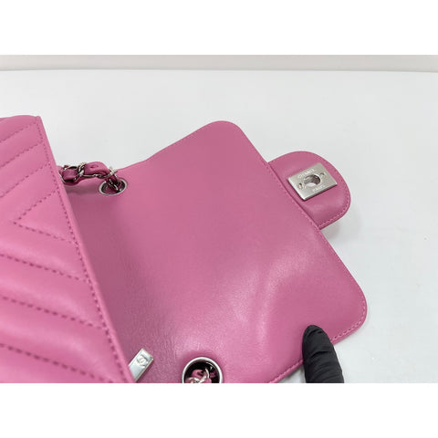 CHANEL Shoulder Bag pink WS34136