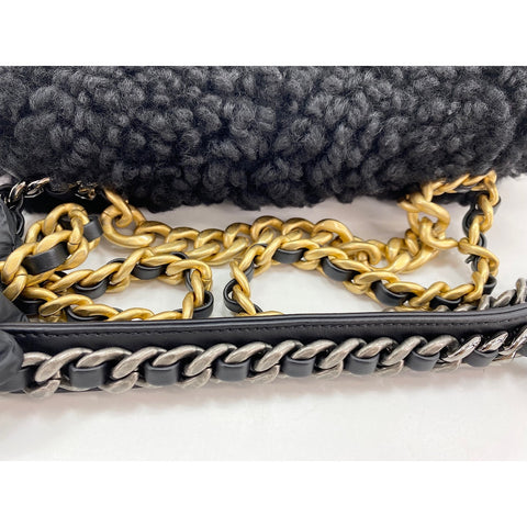 CHANEL Shoulder Bag black WS34143