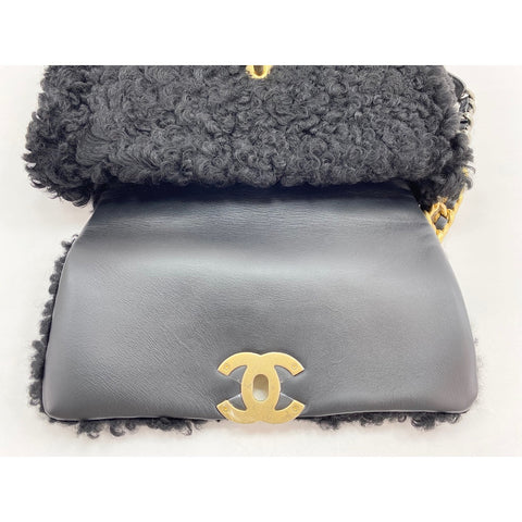 CHANEL Shoulder Bag black WS34143