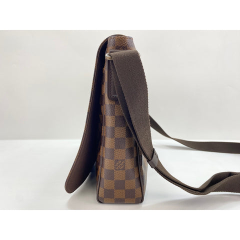 LOUIS VUITTON District Shoulder Bag Brown WS34175