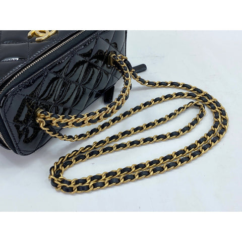 CHANEL Matelasse Shoulder Bag black WS34207