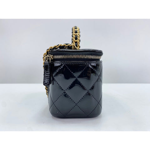 CHANEL Matelasse Shoulder Bag black WS34207