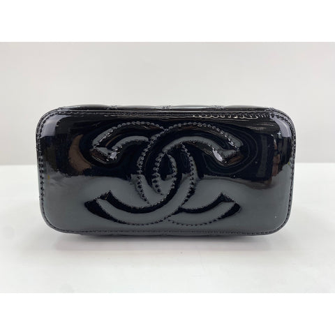 CHANEL Matelasse Shoulder Bag black WS34207
