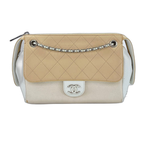 CHANEL French Viera Shoulder Bag white WS34208
