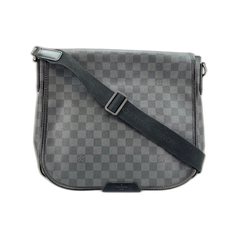 LOUIS VUITTON Daniel Shoulder Bag black WS34219