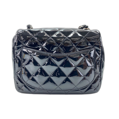 CHANEL Mini Matelasse Umhängetasche schwarz WS34227