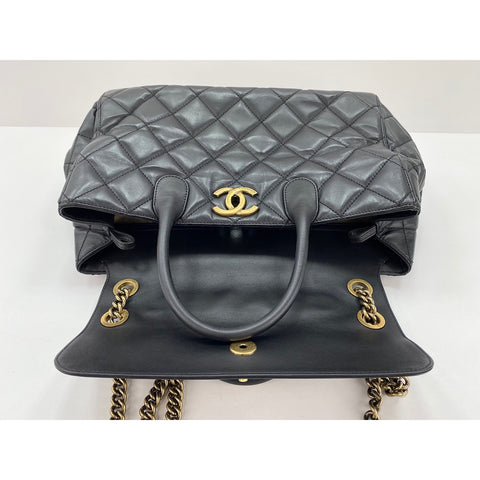 CHANEL Matelasse Handbag black WS34240