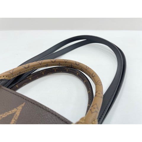 LOUIS VUITTON Conte de Fe Cal Pochette Grabo Shoulder Bag green WS34247