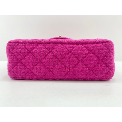 CHANEL Mini Matelasse Shoulder Bag pink WS34275