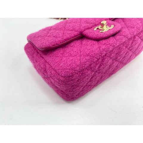 CHANEL Mini Matelasse Shoulder Bag pink WS34275