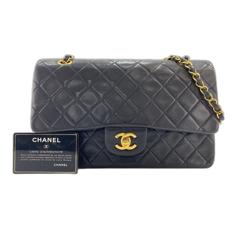 CHANEL Matelasse Umhängetasche schwarz WS34277