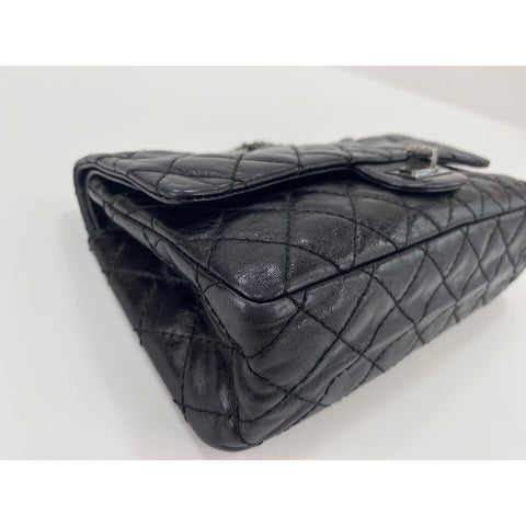 CHANEL Matelasse Umhängetasche schwarz WS34284