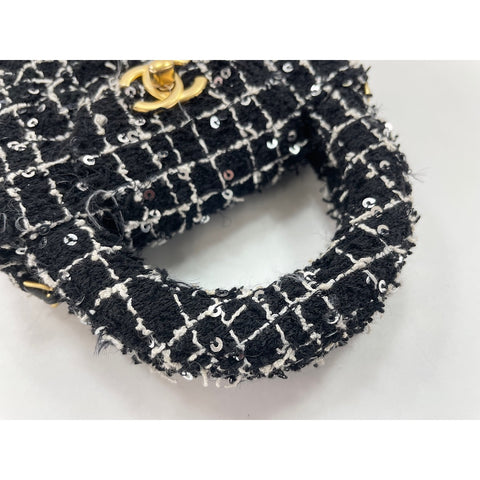 CHANEL Shoulder Bag black WS34292