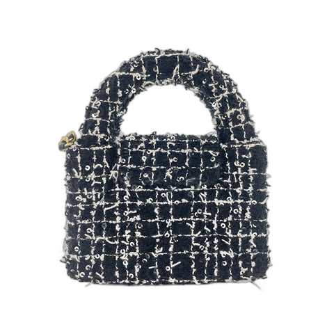 CHANEL Shoulder Bag black WS34292