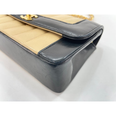 CHANEL Shoulder Bag beige WS34293