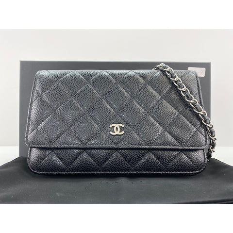 CHANEL Mini Matelasse Umhängetasche schwarz WS34319