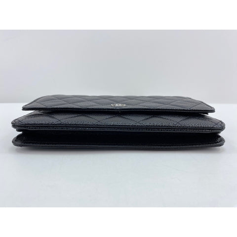 CHANEL Mini Matelasse Umhängetasche schwarz WS34319