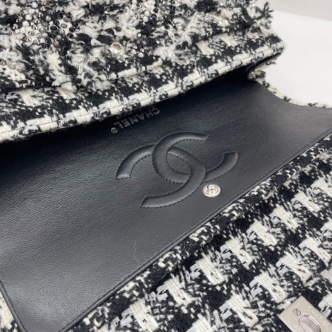 CHANEL Shoulder Bag black WS34354