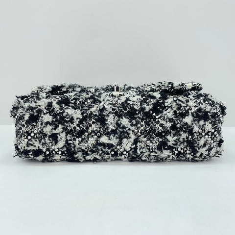 CHANEL Shoulder Bag black WS34354