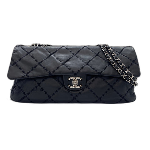 CHANEL Shoulder Bag black WS34361